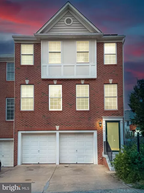 9016 Brewer Creek Pl, Manassas, VA 20109