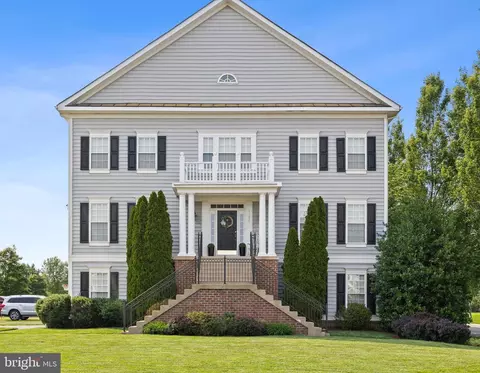 11821 Whitworth Cannon Ln, Bristow, VA 20136