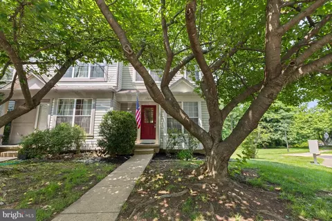 1760 Rochelle Ct, Woodbridge, VA 22192