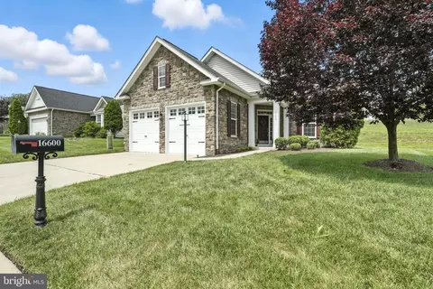 16600 Downy Flake Mews, Dumfries, VA 22025