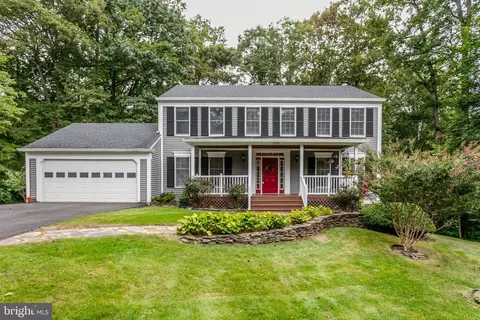 12992 Shadwell Ct, Woodbridge, VA 22192