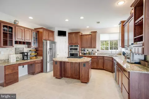 9226 Campfire Ct, Bristow, VA 20136 photo 14