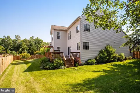 9226 Campfire Ct, Bristow, VA 20136 photo 3