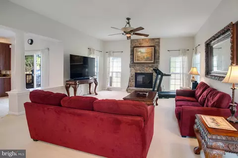 9226 Campfire Ct, Bristow, VA 20136 photo 10