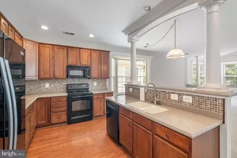 16073 Dancing Leaf Pl, Dumfries, VA 22025 photo 13