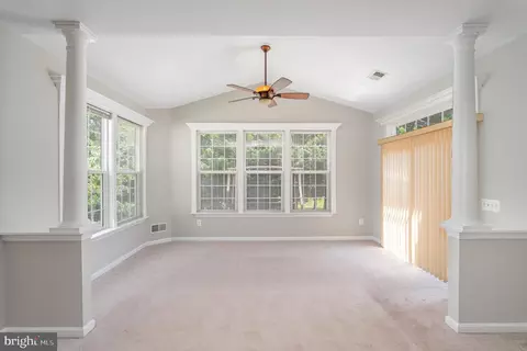 16073 Dancing Leaf Pl, Dumfries, VA 22025 photo 6