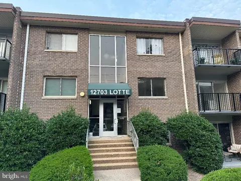 12703 Lotte Dr #102, Woodbridge, VA 22192