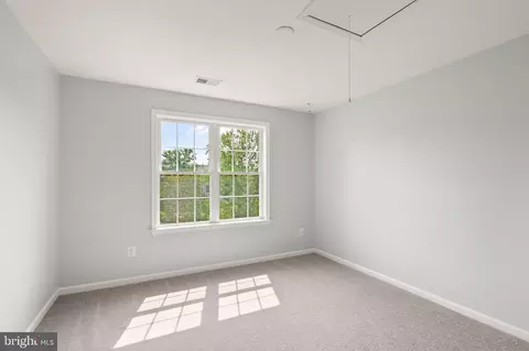 Bedroom - 5943 Affirmed Pl, Gainesville, VA 20155 photo 4 of 5