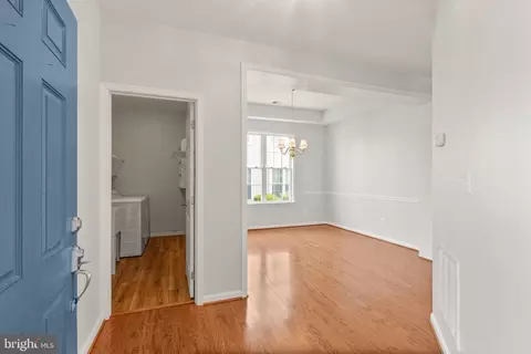 Entry Way - 5943 Affirmed Pl, Gainesville, VA 20155 photo 2 of 11