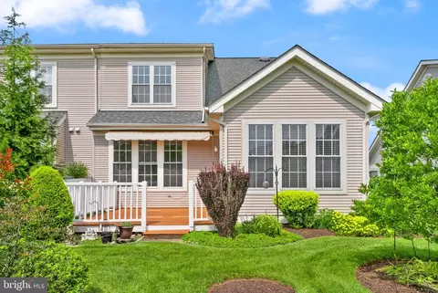 Exterior - 5943 Affirmed Pl, Gainesville, VA 20155 photo 11 of 17