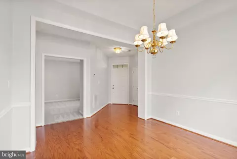 Entry Way - 5943 Affirmed Pl, Gainesville, VA 20155 photo 4 of 11