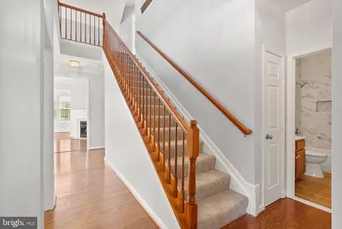 Entry Way - 5943 Affirmed Pl, Gainesville, VA 20155 photo 7 of 11