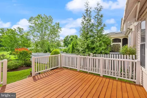 Exterior - 5943 Affirmed Pl, Gainesville, VA 20155 photo 6 of 17
