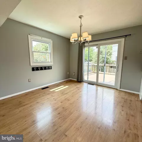 8210 Vernon St, Manassas, VA 20109 photo 10