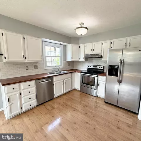 8210 Vernon St, Manassas, VA 20109 photo 9