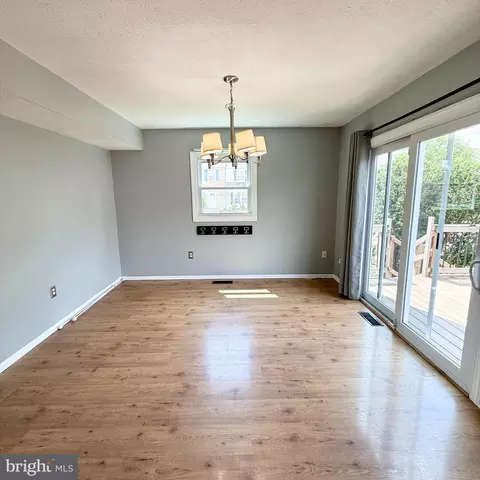 8210 Vernon St, Manassas, VA 20109 photo 11