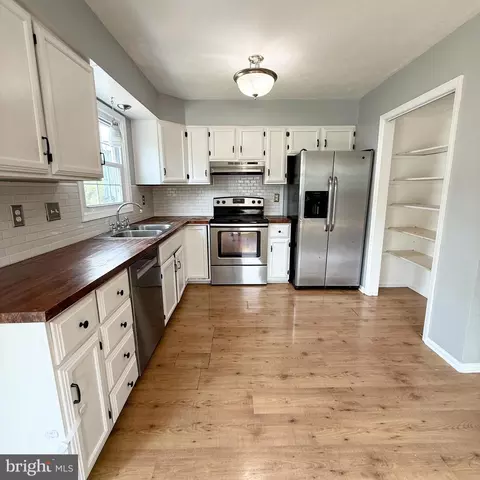 8210 Vernon St, Manassas, VA 20109 photo 8
