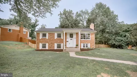 2208 Princess Anne Ln, Woodbridge, VA 22191