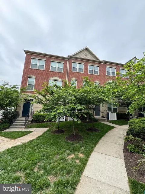 16085 Haygrath Pl, Gainesville, VA 20155