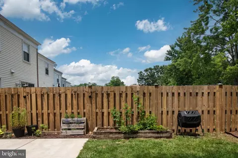 Exterior - 7513 Bedford Rd, Manassas, VA 20109 photo 9 of 10