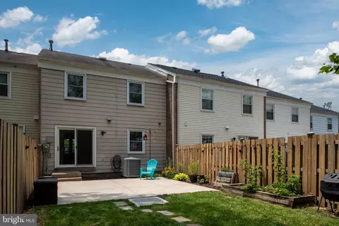 Exterior - 7513 Bedford Rd, Manassas, VA 20109 photo 8 of 10