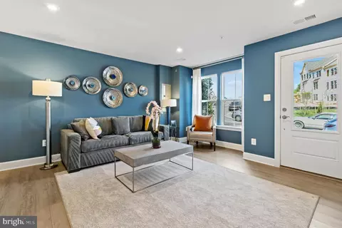 11233 Einstein St, Manassas, VA 20109 photo 3