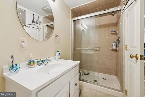 Bath - 9715 Botsford Rd, Manassas, VA 20109 photo 1 of 3