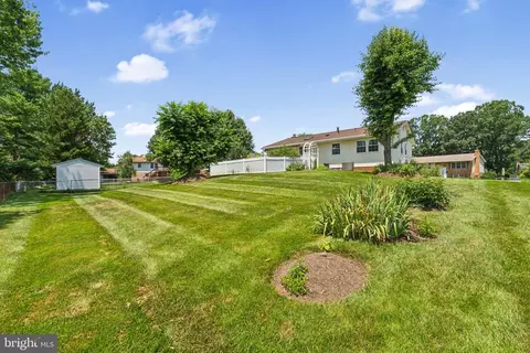 Exterior - 9715 Botsford Rd, Manassas, VA 20109 photo 4 of 6