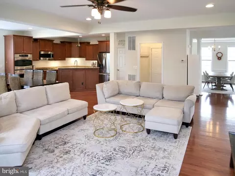 Living - 15152 Santander Dr, Gainesville, VA 20155 photo 1 of 3