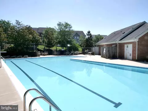 Exterior - 15152 Santander Dr, Gainesville, VA 20155 photo 13 of 17