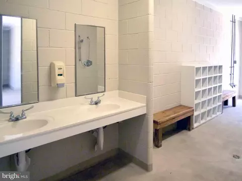 Bath - 15152 Santander Dr, Gainesville, VA 20155 photo 12 of 12