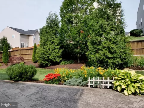 Exterior - 15152 Santander Dr, Gainesville, VA 20155 photo 5 of 17