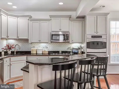 15164 Santander Dr, Gainesville, VA 20155 photo 8
