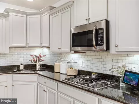 15164 Santander Dr, Gainesville, VA 20155 photo 11