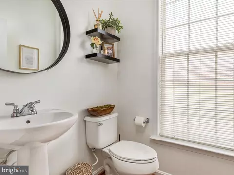 15164 Santander Dr, Gainesville, VA 20155 photo 13