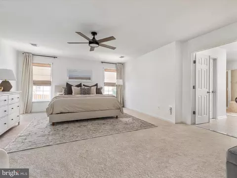 15164 Santander Dr, Gainesville, VA 20155 photo 14