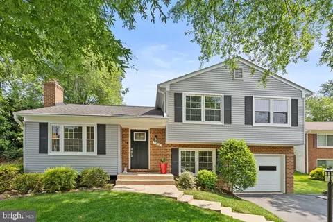 3472 Lyon Park Ct, Woodbridge, VA 22192