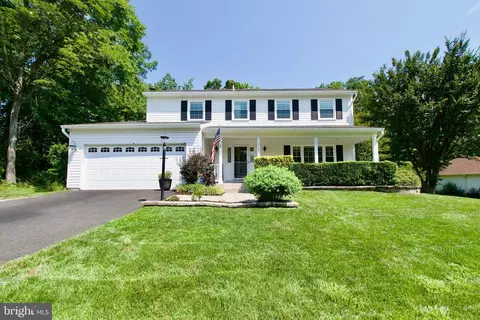 4282 Berwick Pl, Woodbridge, VA 22192