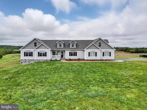 9936 Bell Wood Farm Ln, Nokesville, VA 20181