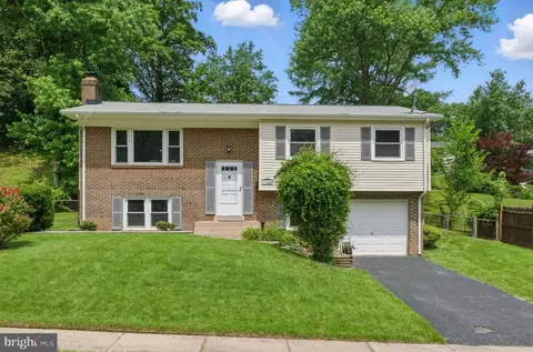 13626 Kingsman Rd, Woodbridge, VA 22193