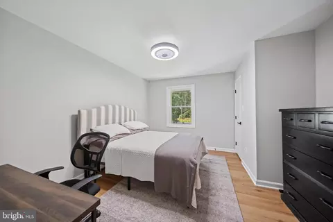 Bedroom - 14731 Conway Dr, Manassas, VA 20112 photo 5 of 6