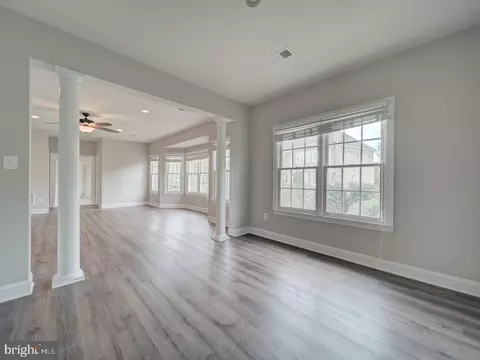 Living - 8429 Link Hills Loop, Gainesville, VA 20155 photo 20 of 24