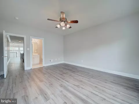 Bedroom - 8429 Link Hills Loop, Gainesville, VA 20155 photo 6 of 8
