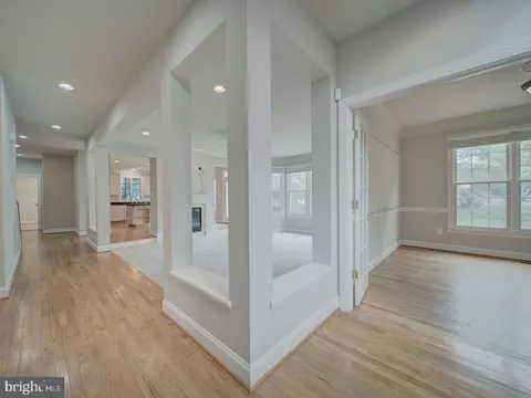 Entry Way - 8429 Link Hills Loop, Gainesville, VA 20155 photo 6 of 10