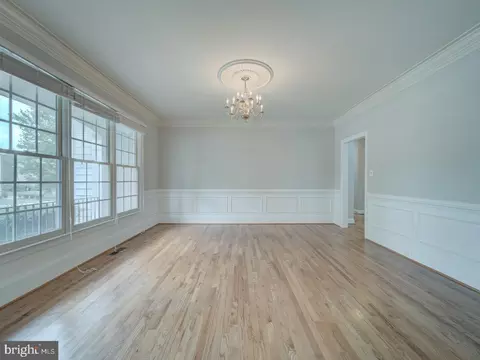 Living - 8429 Link Hills Loop, Gainesville, VA 20155 photo 6 of 24