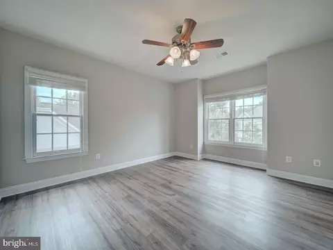 Bedroom - 8429 Link Hills Loop, Gainesville, VA 20155 photo 2 of 8