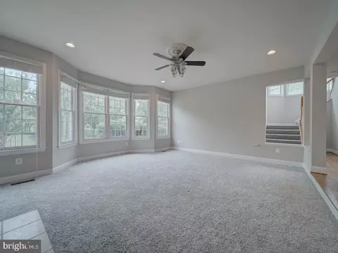 Living - 8429 Link Hills Loop, Gainesville, VA 20155 photo 15 of 24