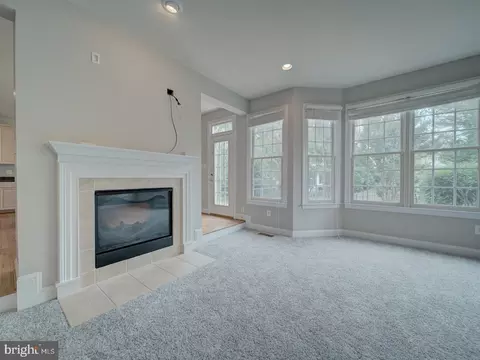 Living - 8429 Link Hills Loop, Gainesville, VA 20155 photo 13 of 24