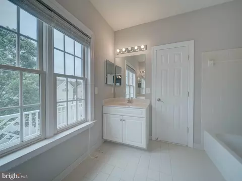 Bath - 8429 Link Hills Loop, Gainesville, VA 20155 photo 7 of 14