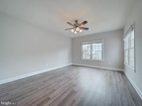 Living - 8429 Link Hills Loop, Gainesville, VA 20155 photo 23 of 24